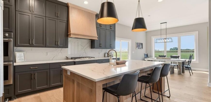 7129 NE State Route 92 Highway, Smithville, MO 64089