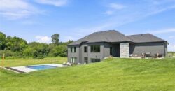 7129 NE State Route 92 Highway, Smithville, MO 64089
