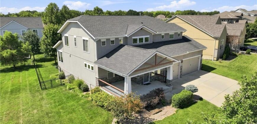8612 N Farley Avenue, Kansas City, MO 64157