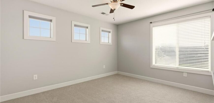 8612 N Farley Avenue, Kansas City, MO 64157