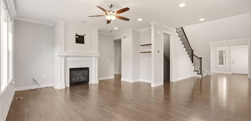 8612 N Farley Avenue, Kansas City, MO 64157