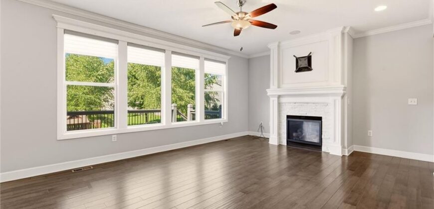 8612 N Farley Avenue, Kansas City, MO 64157