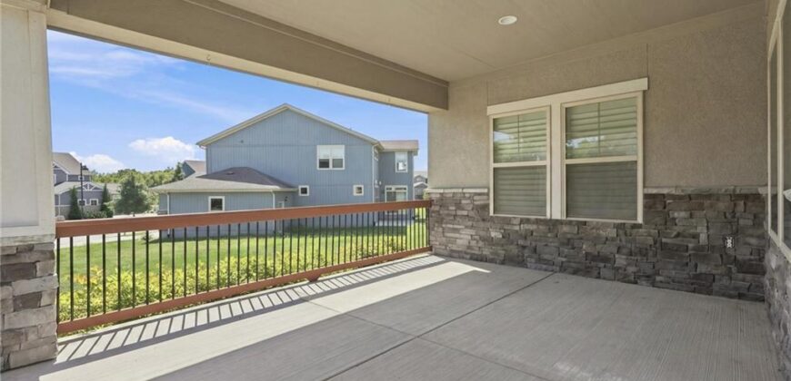 8612 N Farley Avenue, Kansas City, MO 64157