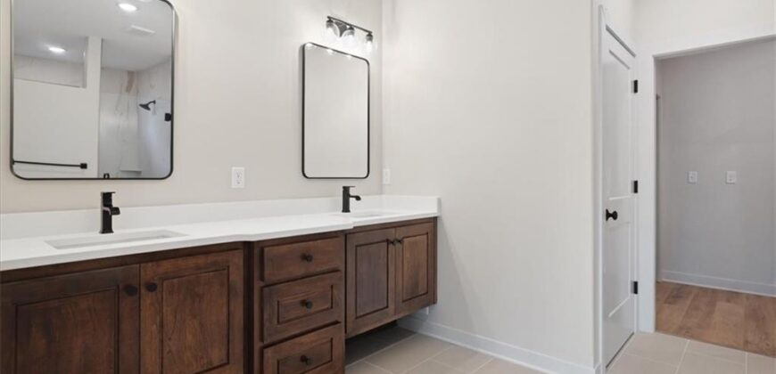 2204 Arbor Lane, Excelsior Springs, MO 64024