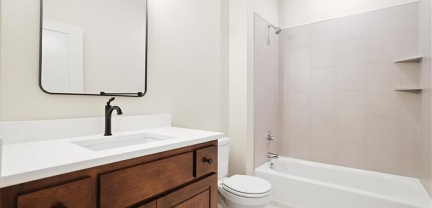 2204 Arbor Lane, Excelsior Springs, MO 64024