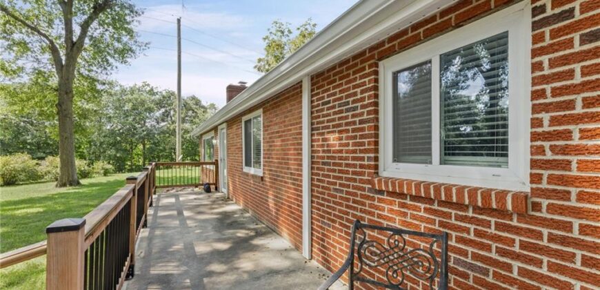 301 N 169 Highway, Smithville, MO 64089