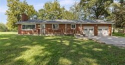 301 N 169 Highway, Smithville, MO 64089