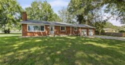 301 N 169 Highway, Smithville, MO 64089