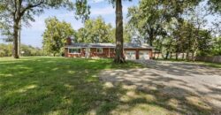 301 N 169 Highway, Smithville, MO 64089