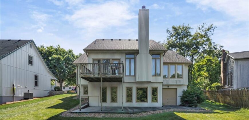 5607 N Flint Ridge Road, Kansas City, MO 64151
