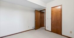 5607 N Flint Ridge Road, Kansas City, MO 64151