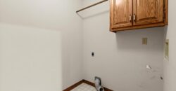 5607 N Flint Ridge Road, Kansas City, MO 64151