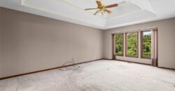 5607 N Flint Ridge Road, Kansas City, MO 64151