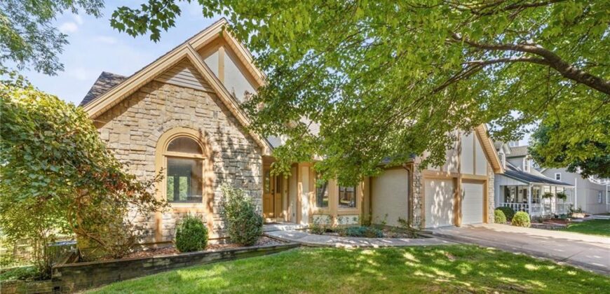 5607 N Flint Ridge Road, Kansas City, MO 64151