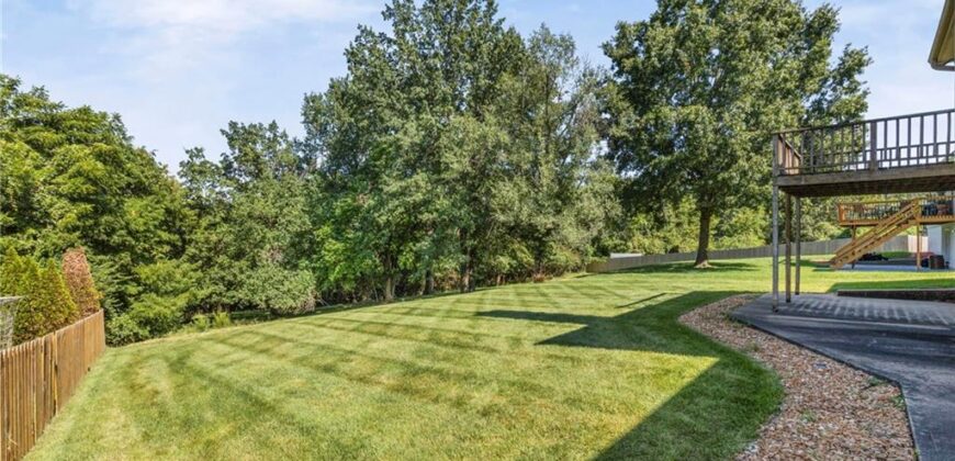 5607 N Flint Ridge Road, Kansas City, MO 64151
