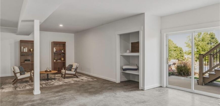10108 NE 101st Street, Kansas City, MO 64157