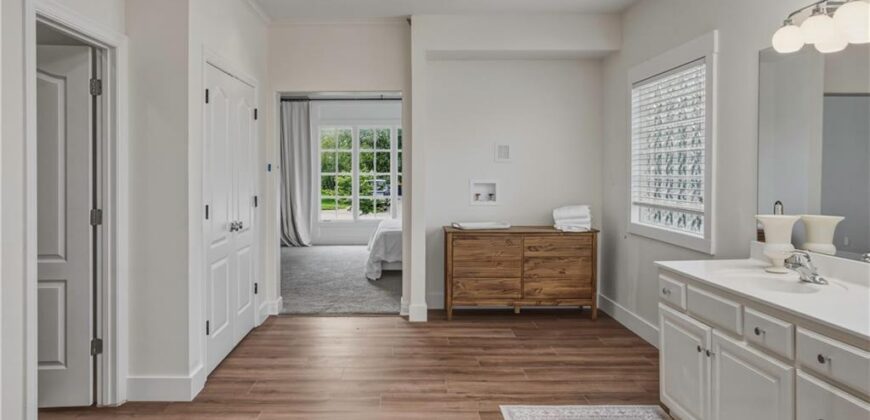 10108 NE 101st Street, Kansas City, MO 64157