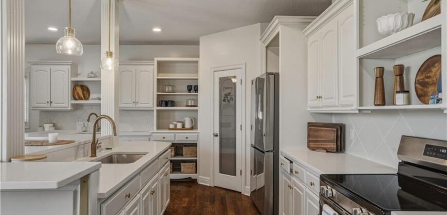 10108 NE 101st Street, Kansas City, MO 64157