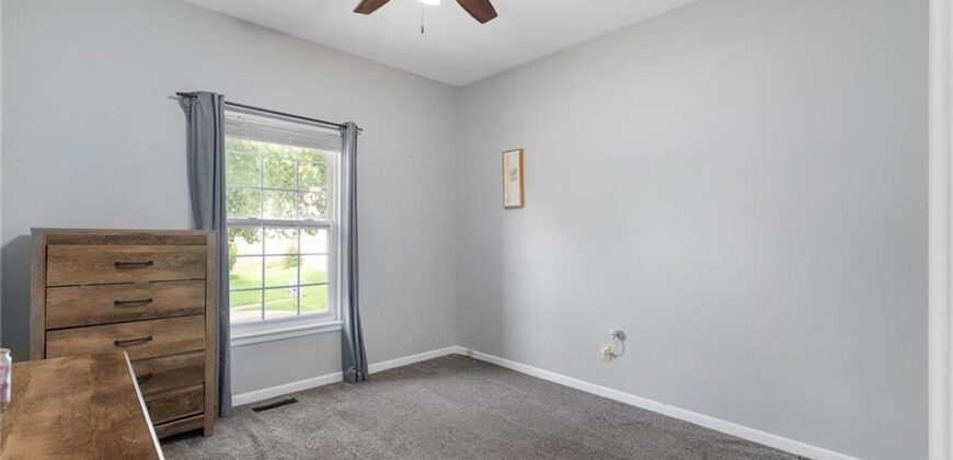 8705 N Carson Avenue, Kansas City, MO 64153