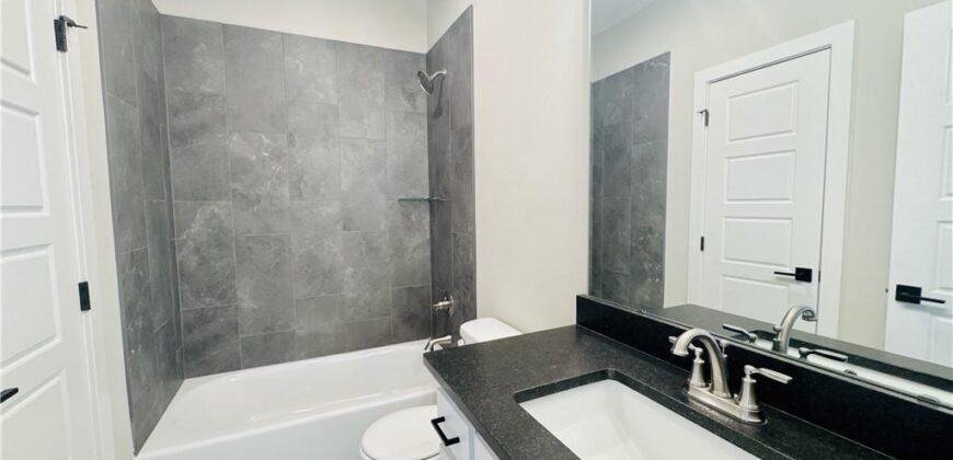 12585 N Beacon Court, Platte City, MO 64079