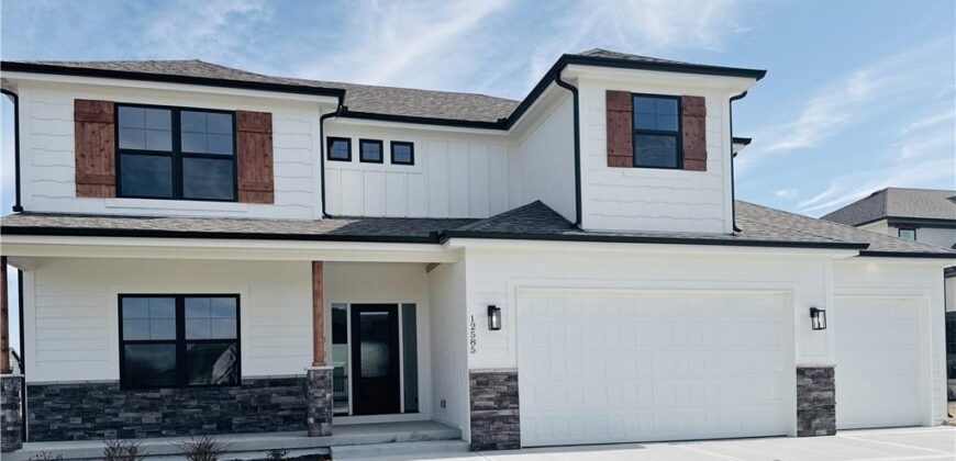 12585 N Beacon Court, Platte City, MO 64079
