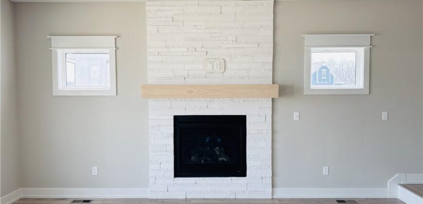 12585 N Beacon Court, Platte City, MO 64079