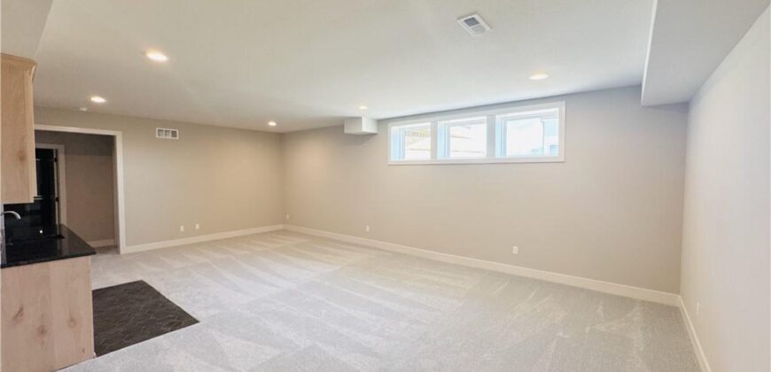 12585 N Beacon Court, Platte City, MO 64079