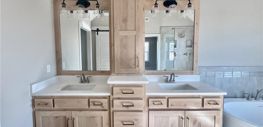 12860 N Champanel Way, Platte City, MO 64079