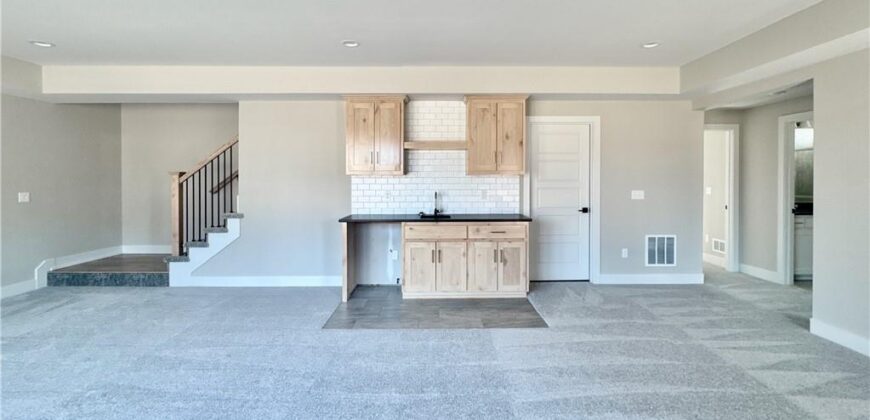 12860 N Champanel Way, Platte City, MO 64079