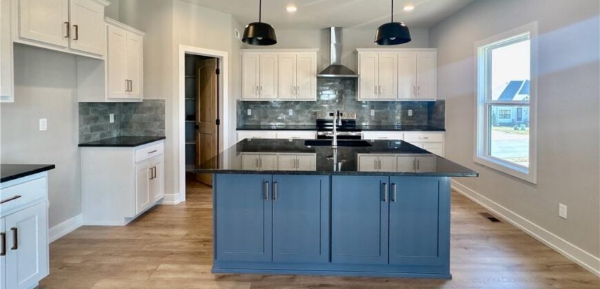12860 N Champanel Way, Platte City, MO 64079