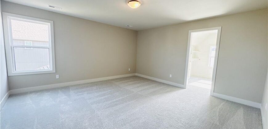 18000 N Peach Blossom Drive, Platte City, MO 64079