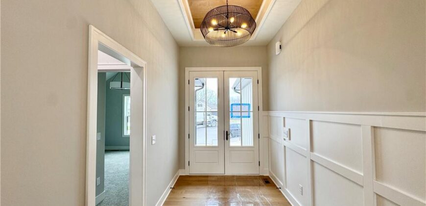 5888 NW Black Oak Court, Parkville, MO 64152