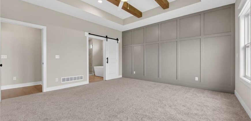 4867 NW Vicolo Dellamore Way, Riverside, MO 64150
