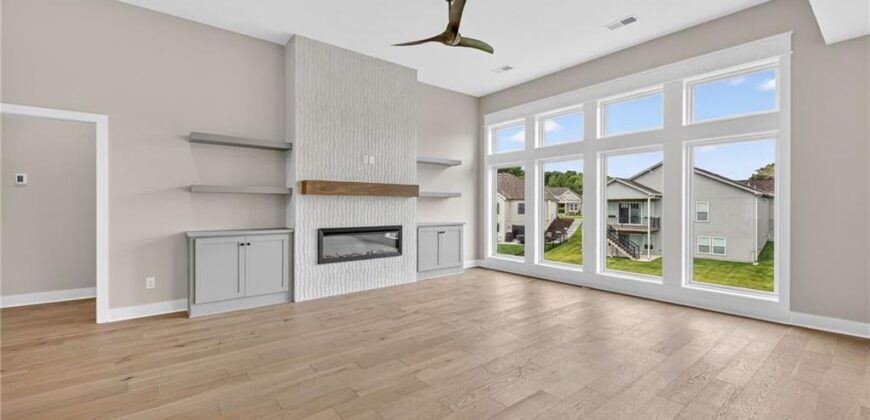4867 NW Vicolo Dellamore Way, Riverside, MO 64150