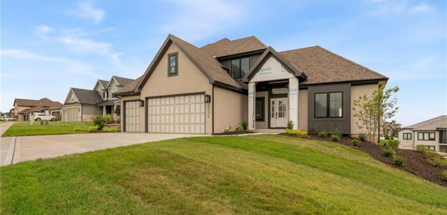 2331 NW Palisades Drive, Riverside, MO 64150