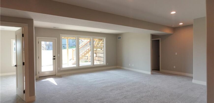 12770 NW Larkspur Lane, Platte City, MO 64079