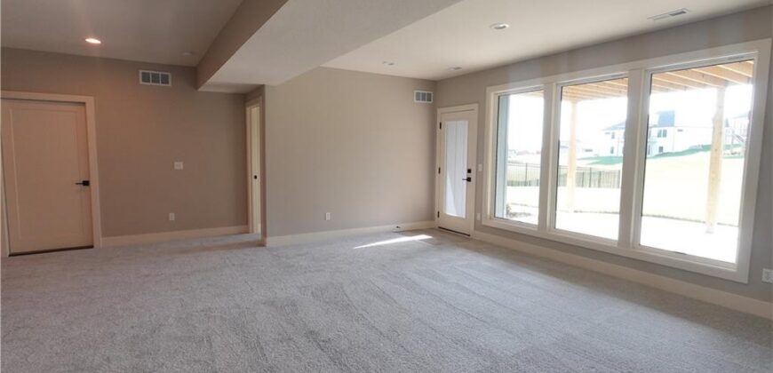 12770 NW Larkspur Lane, Platte City, MO 64079