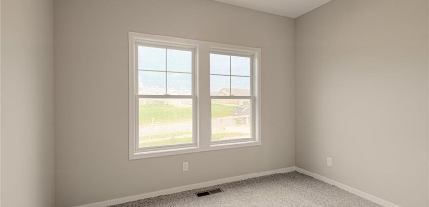 2121 Greenfield Point, Kearney, MO 64060