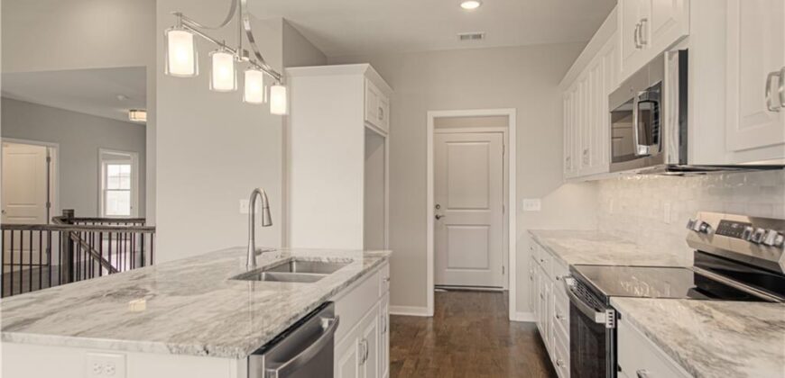 2121 Greenfield Point, Kearney, MO 64060