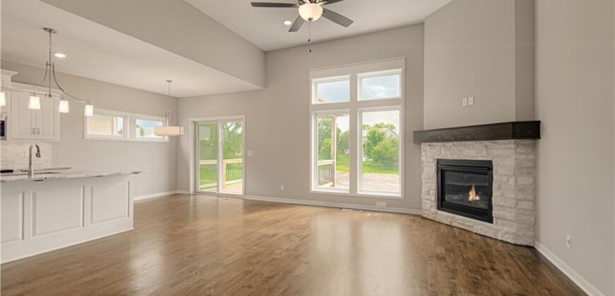 2121 Greenfield Point, Kearney, MO 64060