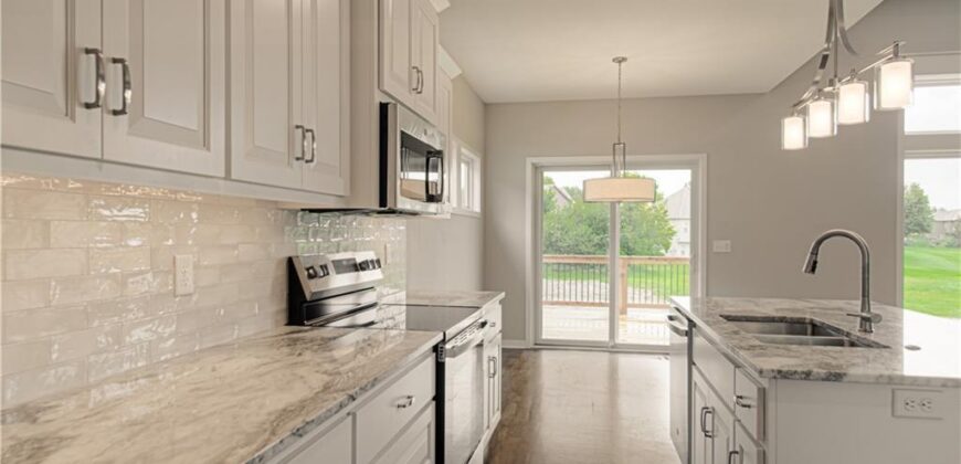 2121 Greenfield Point, Kearney, MO 64060