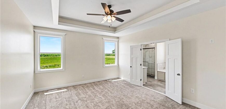 7203 92 Highway, Smithville, MO 64089