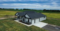 7203 92 Highway, Smithville, MO 64089