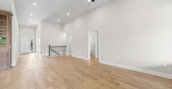 10101 N Oakland Avenue, Kansas City, MO 64157