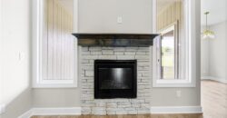 10101 N Oakland Avenue, Kansas City, MO 64157