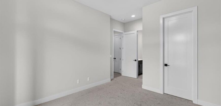 5807 N Lucerne Avenue, Kansas City, MO 64151