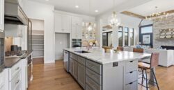 8625 Westridge Court, Parkville, MO 64152