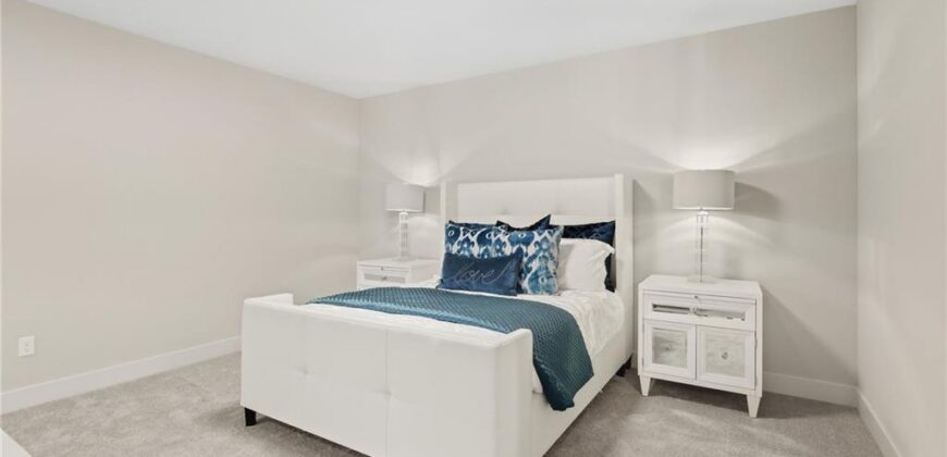 8625 Westridge Court, Parkville, MO 64152