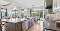 8625 Westridge Court, Parkville, MO 64152