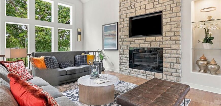 5831 Lentz Drive, Parkville, MO 64152